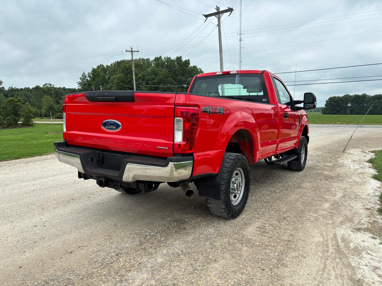 Ford Super Duty F-250 SRW XLT 4WD Reg Cab 8' Box 2019