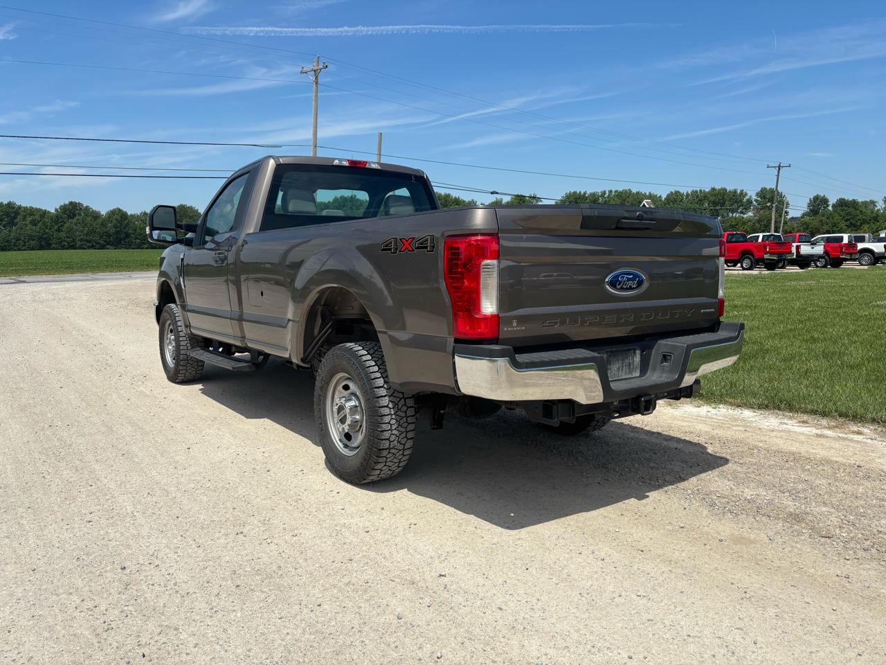 Ford Super Duty F-250 SRW XLT 4WD Reg Cab 8' Box 2019