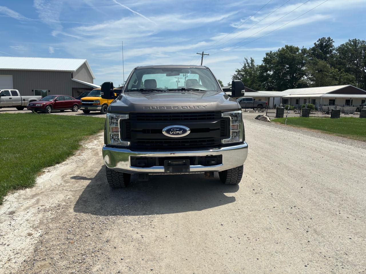 Ford Super Duty F-250 SRW XLT 4WD Reg Cab 8' Box 2019