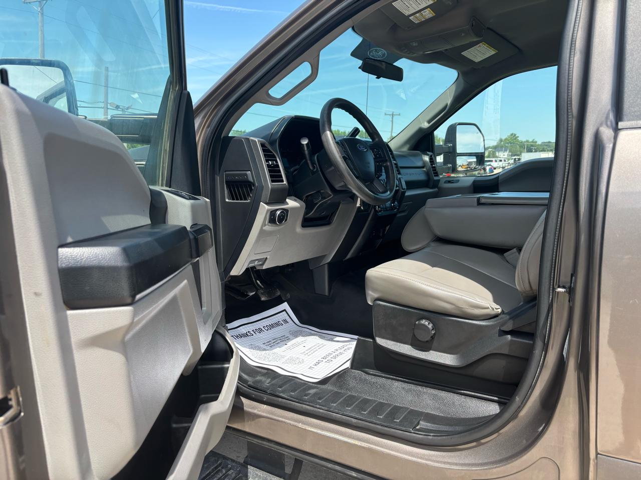 Ford Super Duty F-250 SRW XLT 4WD Reg Cab 8' Box 2019