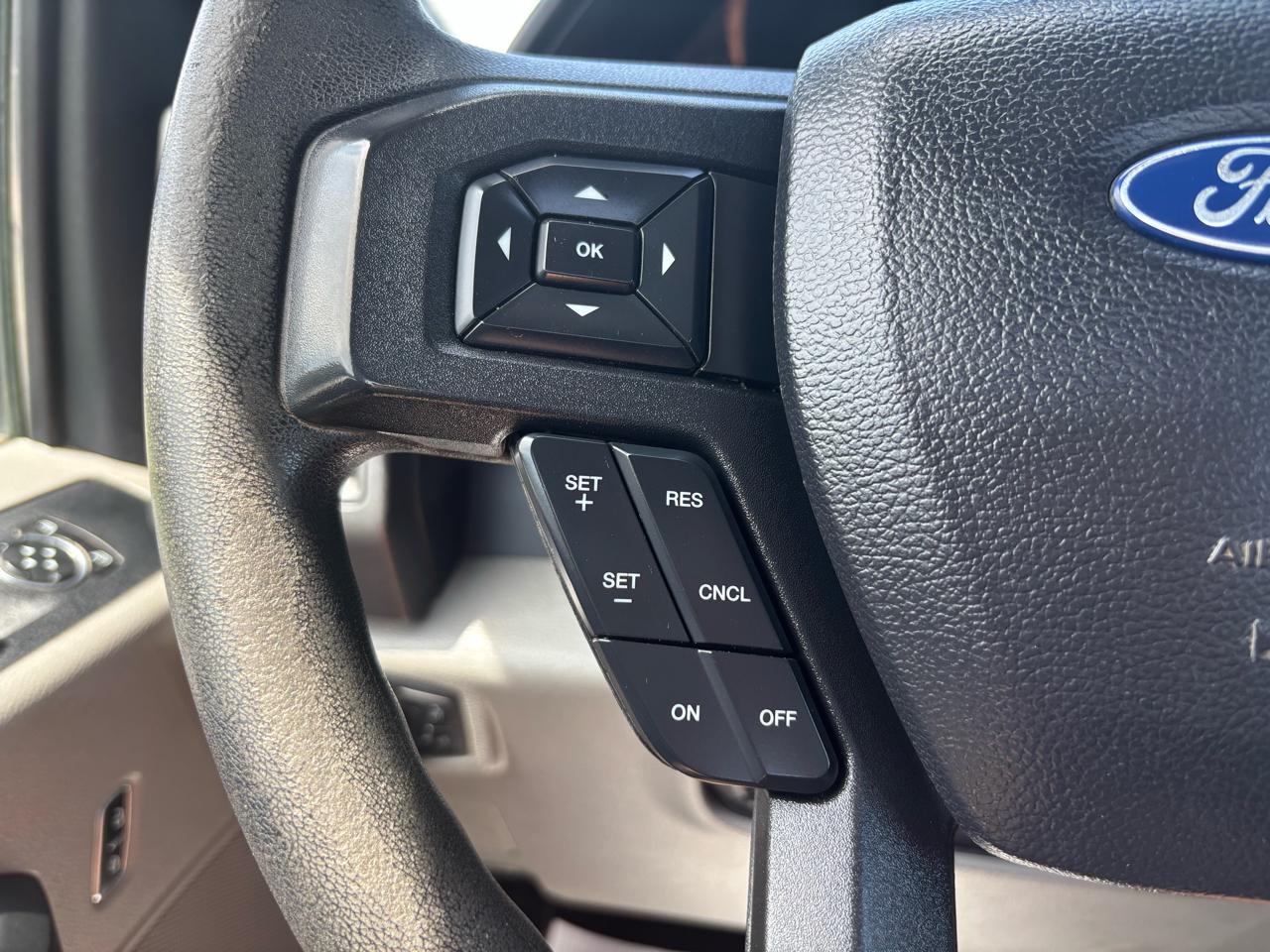 Ford Super Duty F-250 SRW XLT 4WD Reg Cab 8' Box 2019