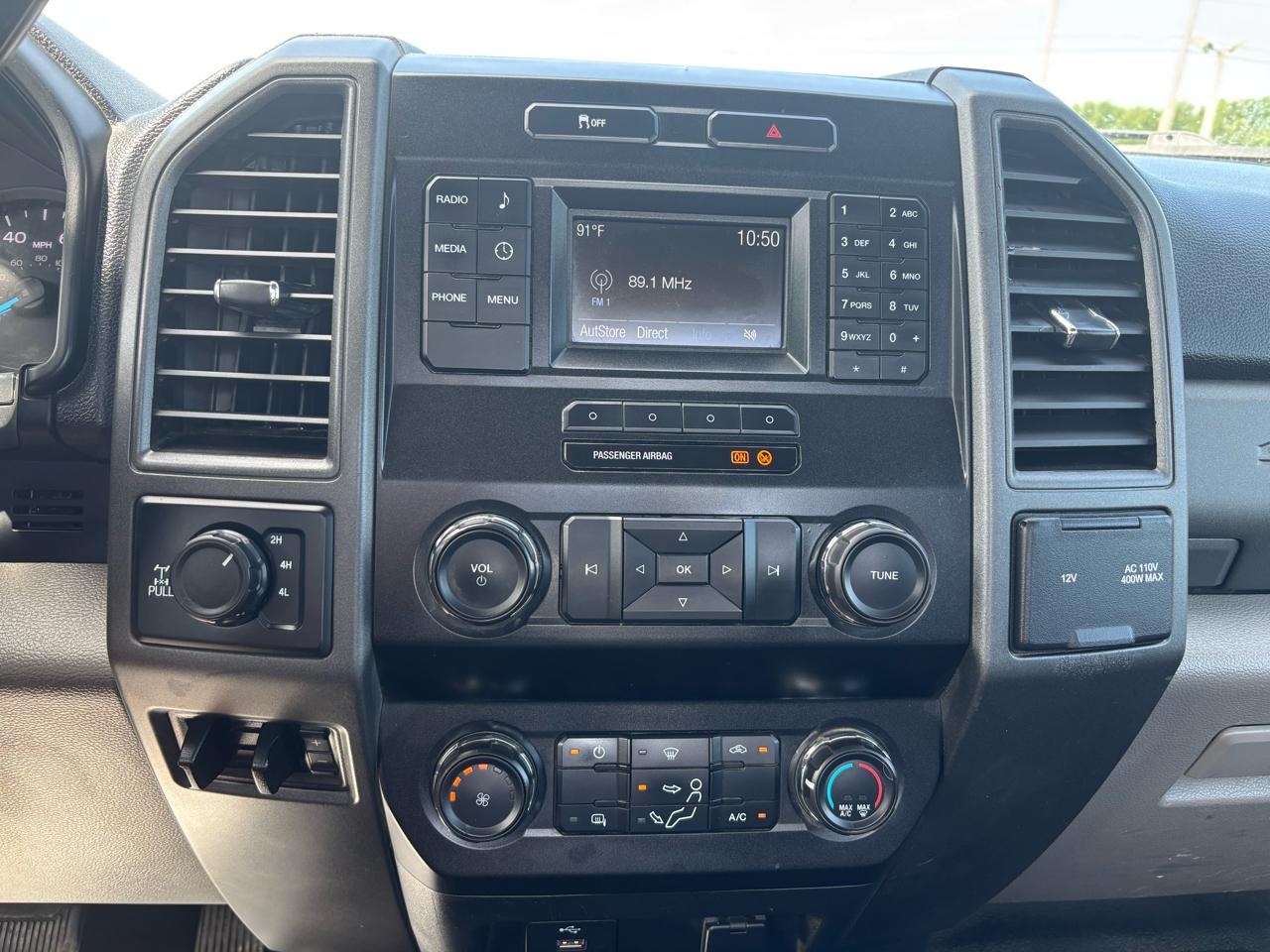 Ford Super Duty F-250 SRW XLT 4WD Reg Cab 8' Box 2019