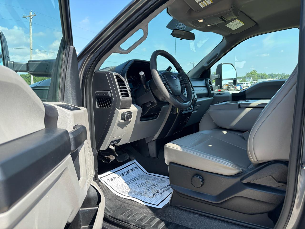 Ford Super Duty F-250 SRW XLT 4WD Reg Cab 8' Box 2019