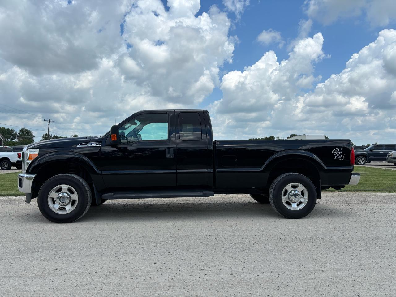 Ford Super Duty F-250 SRW 4WD SuperCab 142" XLT 2016