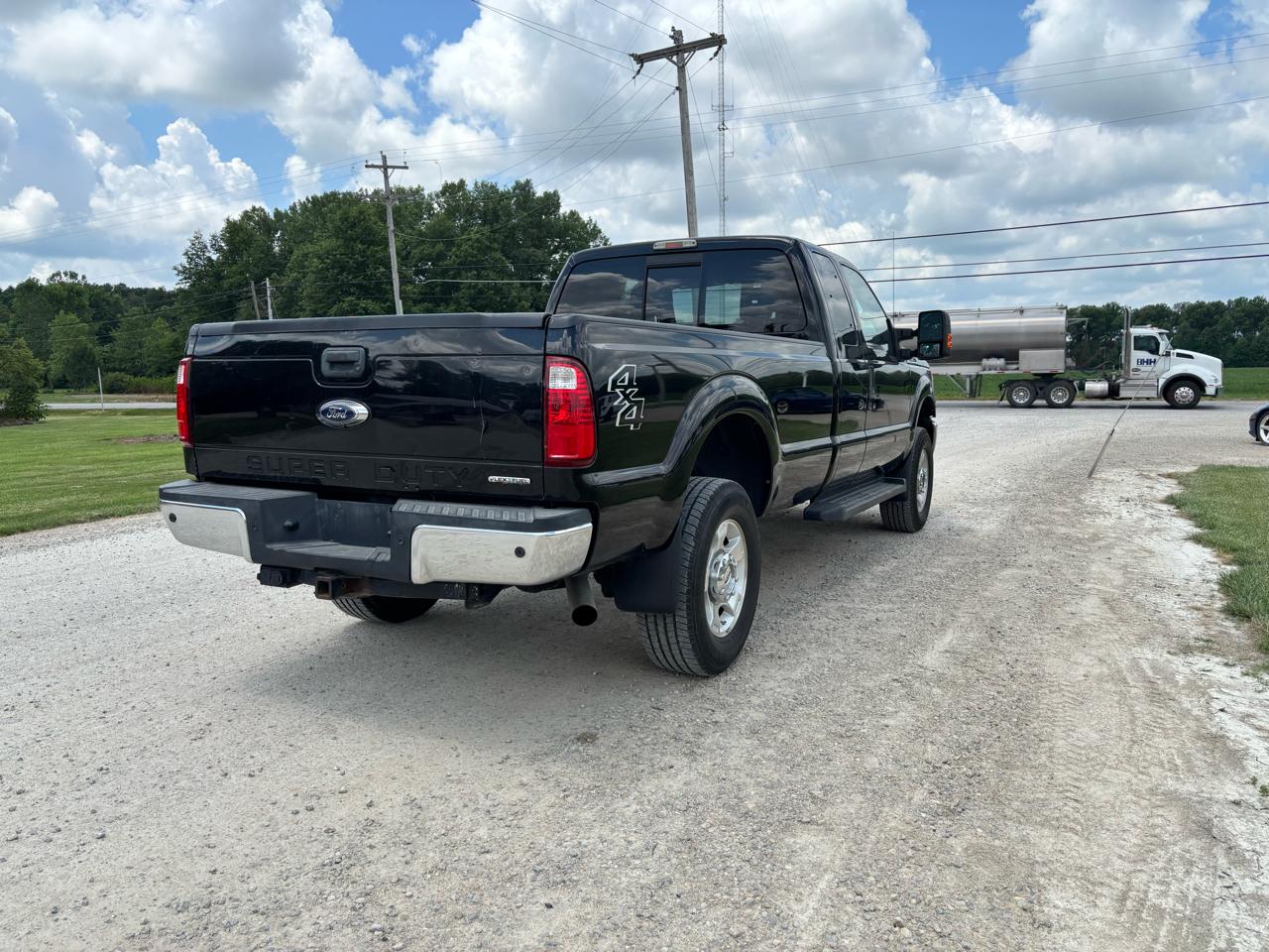 Ford Super Duty F-250 SRW 4WD SuperCab 142" XLT 2016
