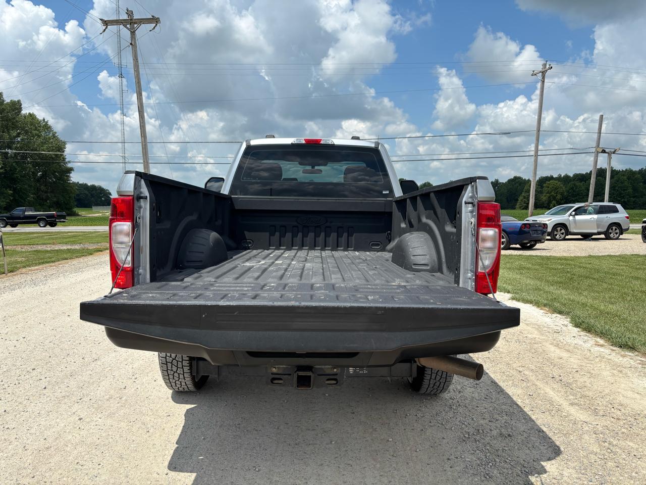 Ford Super Duty F-250 SRW XLT 4WD Reg Cab 8' Box 2021