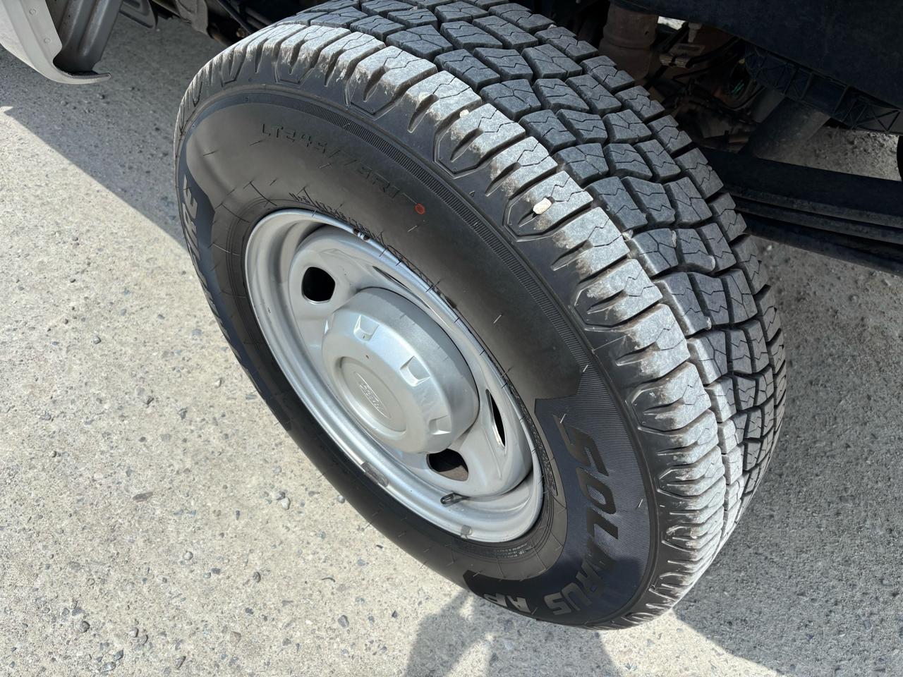 Ford Super Duty F-250 SRW XLT 4WD Reg Cab 8' Box 2021