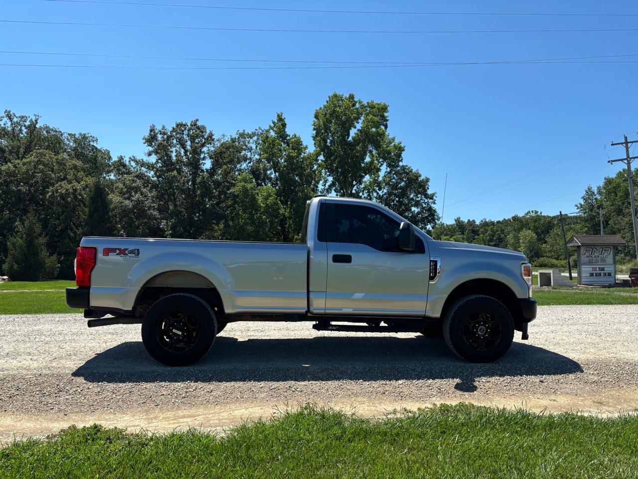 Ford Super Duty F-250 SRW XLT 4WD Reg Cab 8' Box 2021