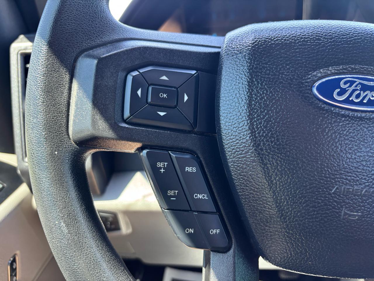 Ford Super Duty F-250 SRW XLT 4WD Reg Cab 8' Box 2021