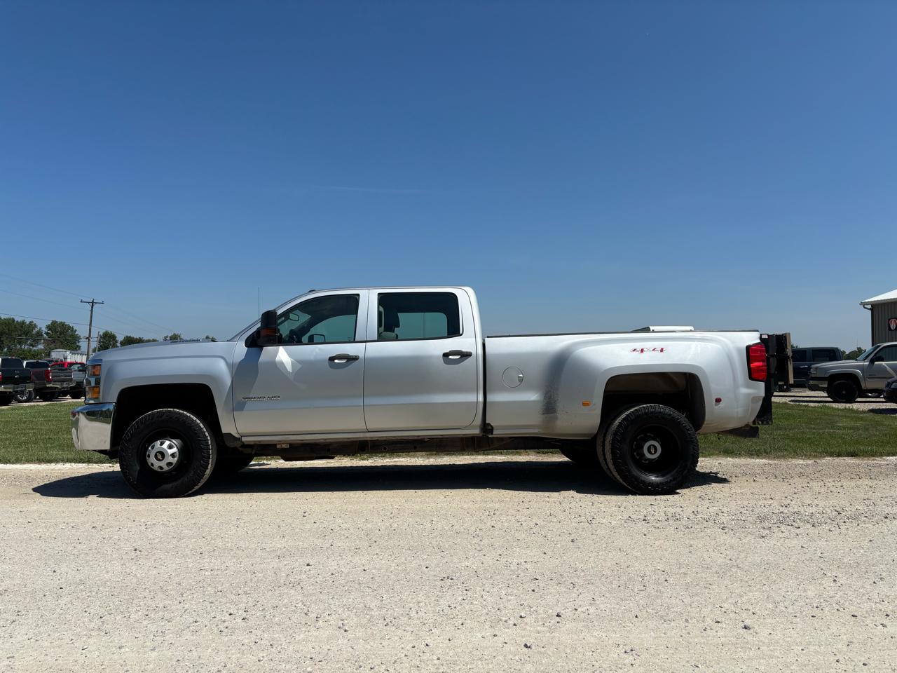Chevrolet Silverado 3500HD 4WD Crew Cab 167.7" Work Truck 2017