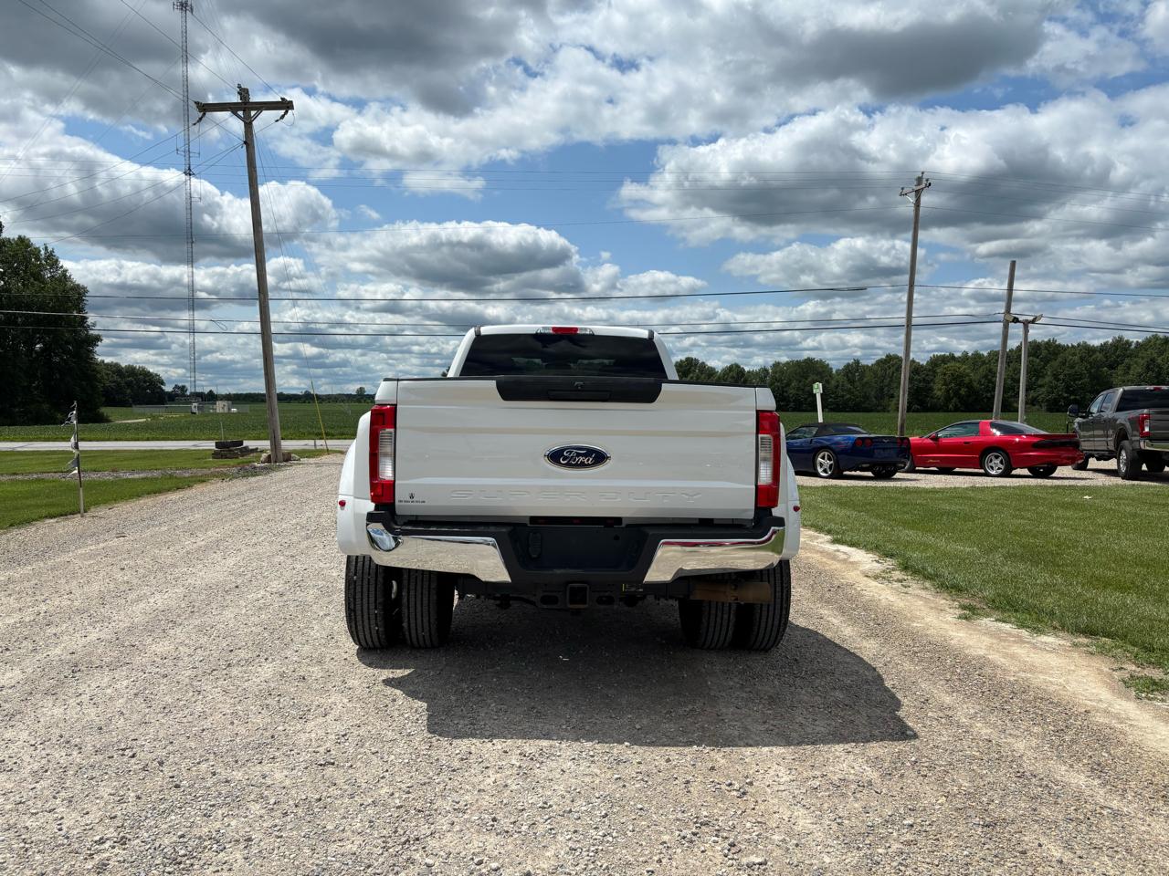 Ford Super Duty F-350 DRW XLT 4WD SuperCab 8' Box 2019