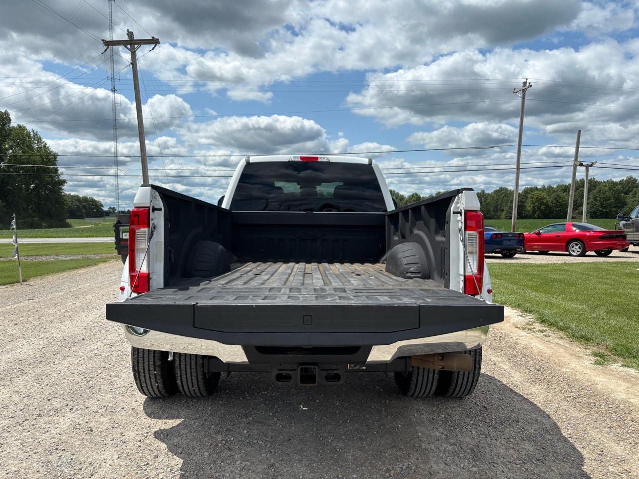 Ford Super Duty F-350 DRW XLT 4WD SuperCab 8' Box 2019