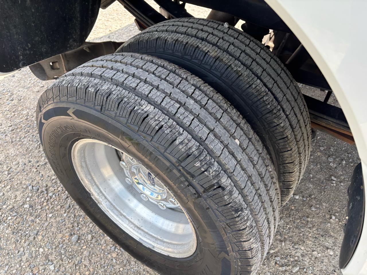 Ford Super Duty F-350 DRW XLT 4WD SuperCab 8' Box 2019