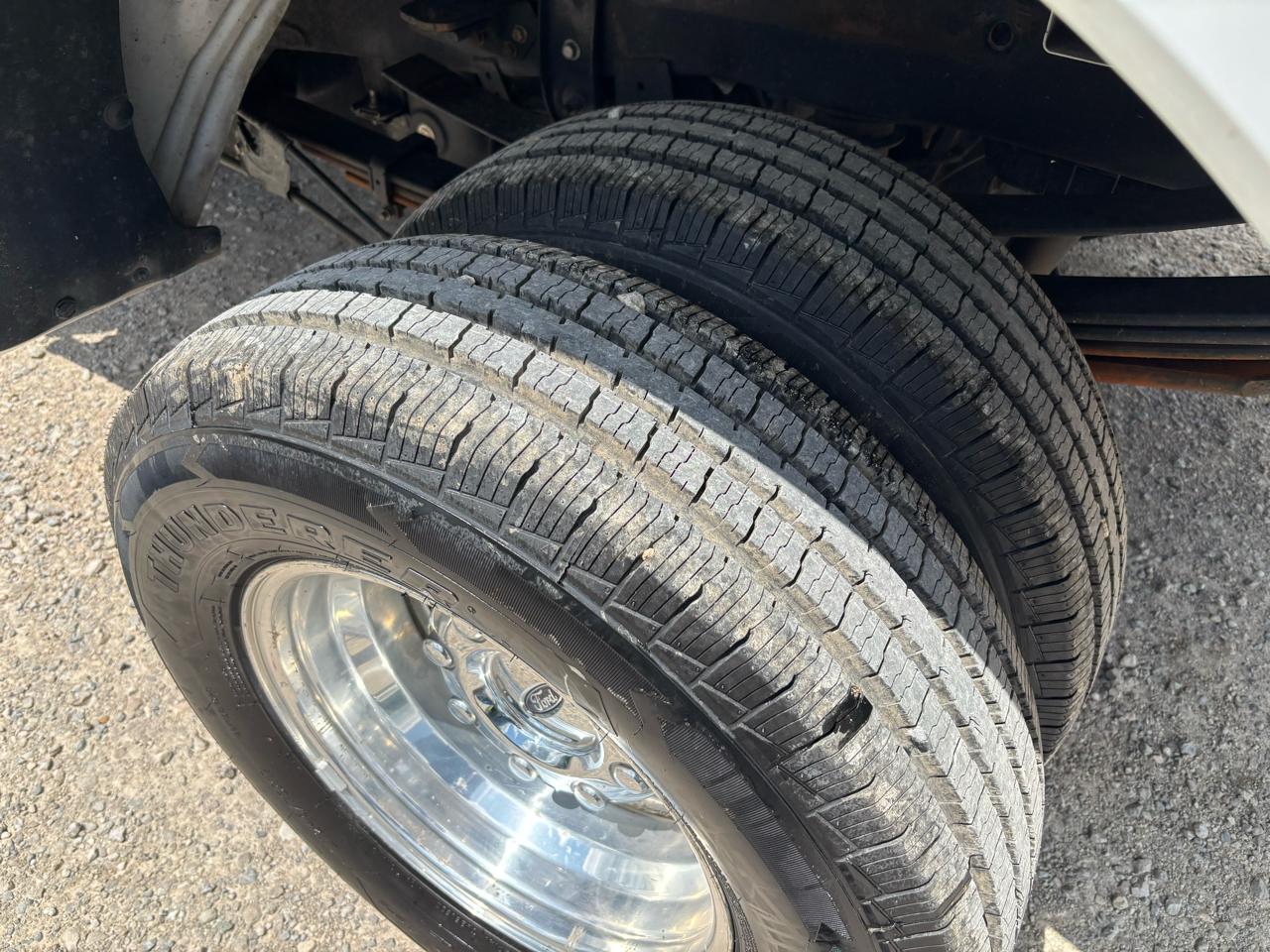 Ford Super Duty F-350 DRW XLT 4WD SuperCab 8' Box 2019