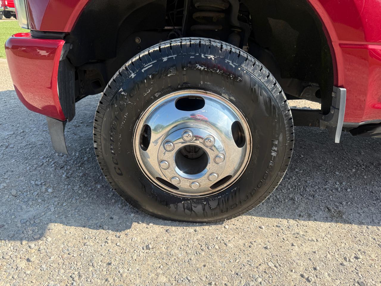 Ford Super Duty F-350 DRW Platinum 4WD Crew Cab 8' Box 2017
