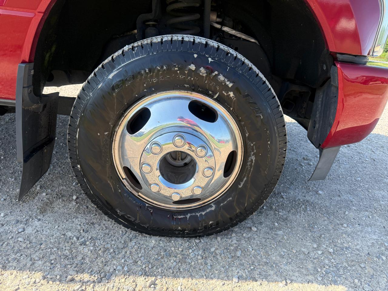Ford Super Duty F-350 DRW Platinum 4WD Crew Cab 8' Box 2017