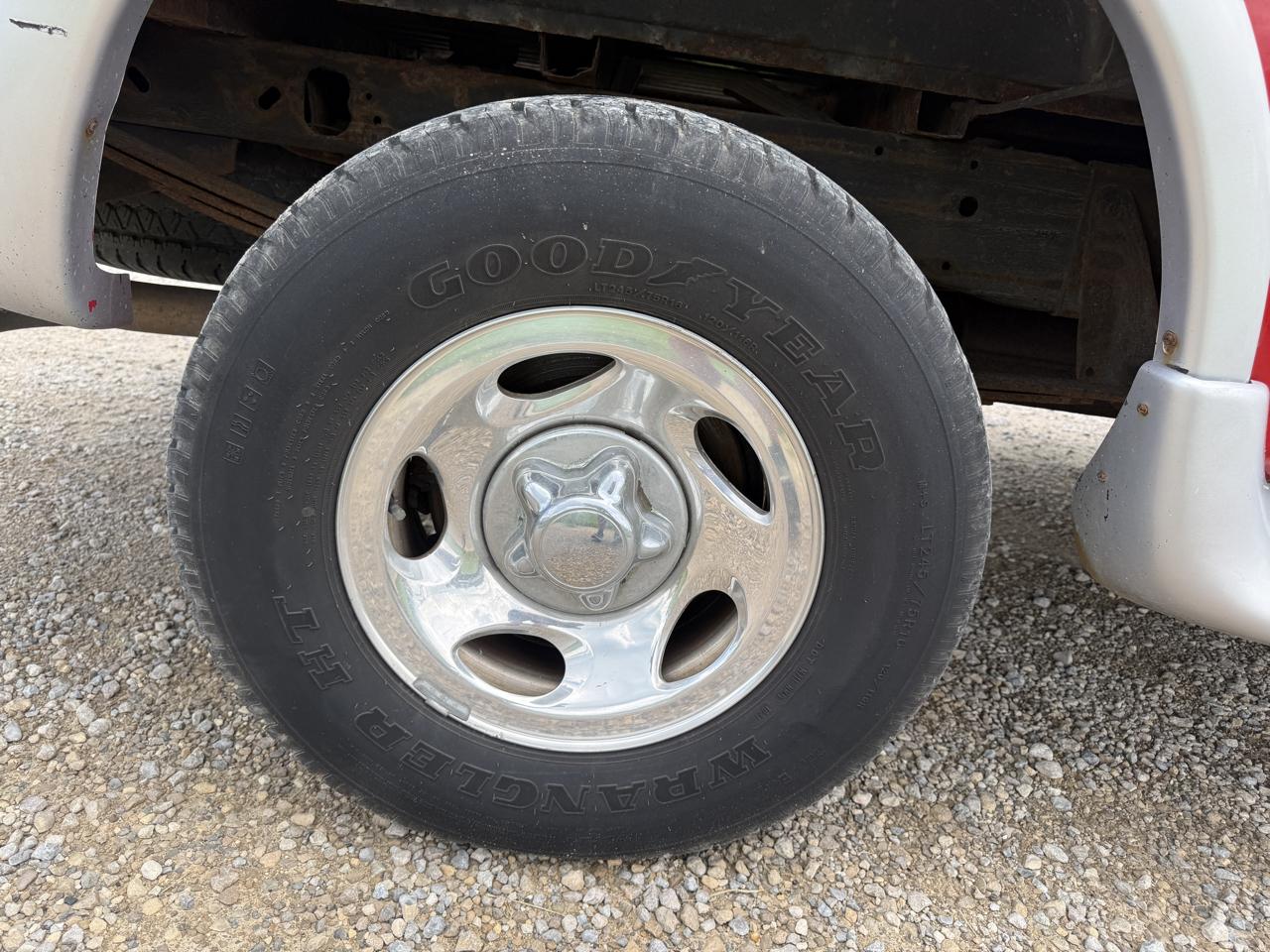 Ford F-150 Reg Cab 120" 4WD XL 2000