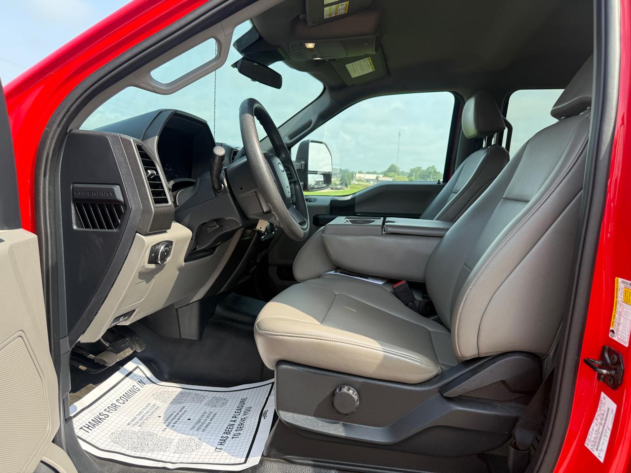 Ford Super Duty F-350 SRW Crew Cab 156" XL 2022