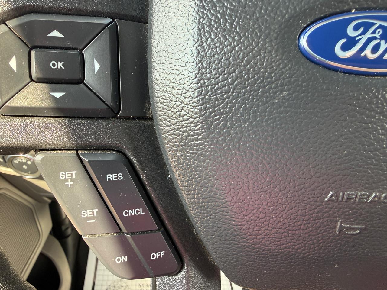 Ford Super Duty F-350 SRW Crew Cab 156" XL 2022