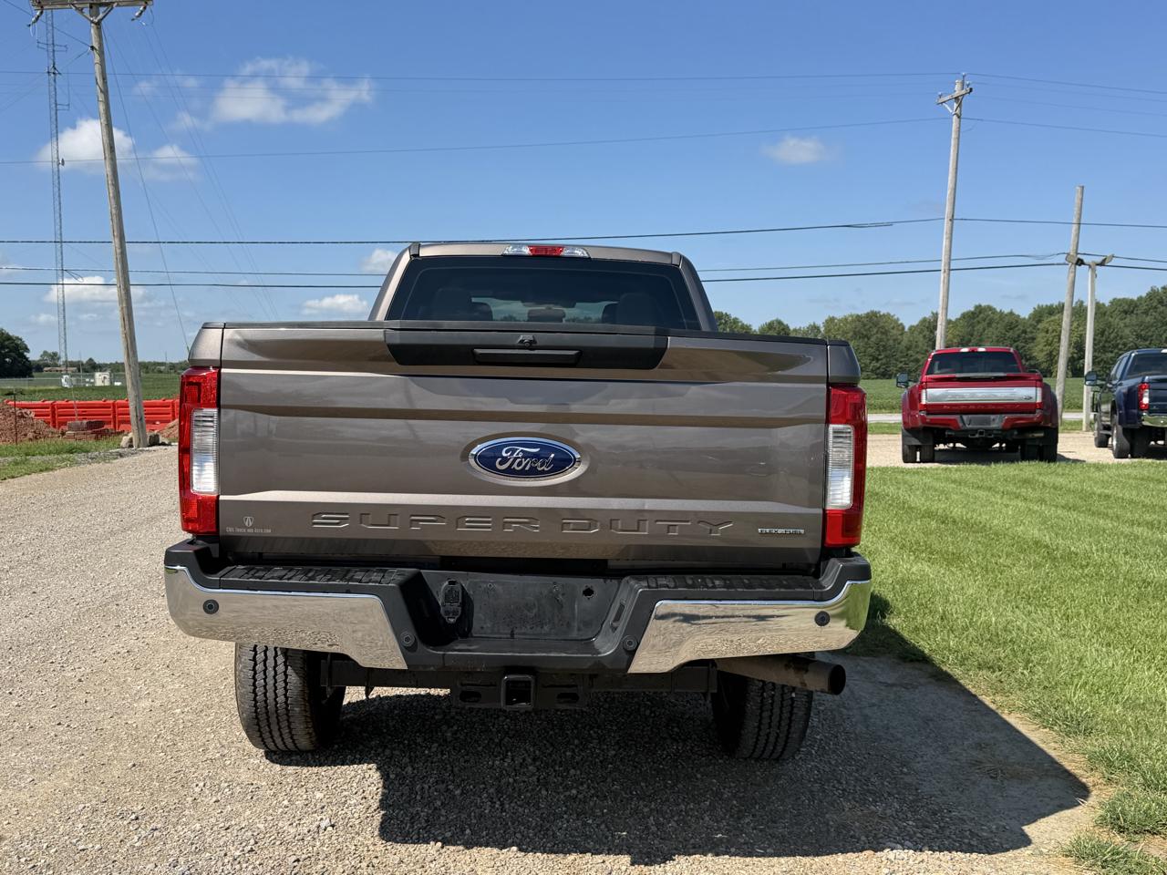 Ford Super Duty F-250 SRW XL 4WD Crew Cab 8' Box 2019