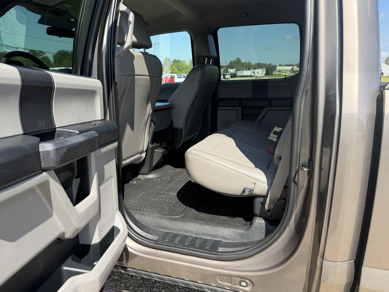 Ford Super Duty F-250 SRW XL 4WD Crew Cab 8' Box 2019