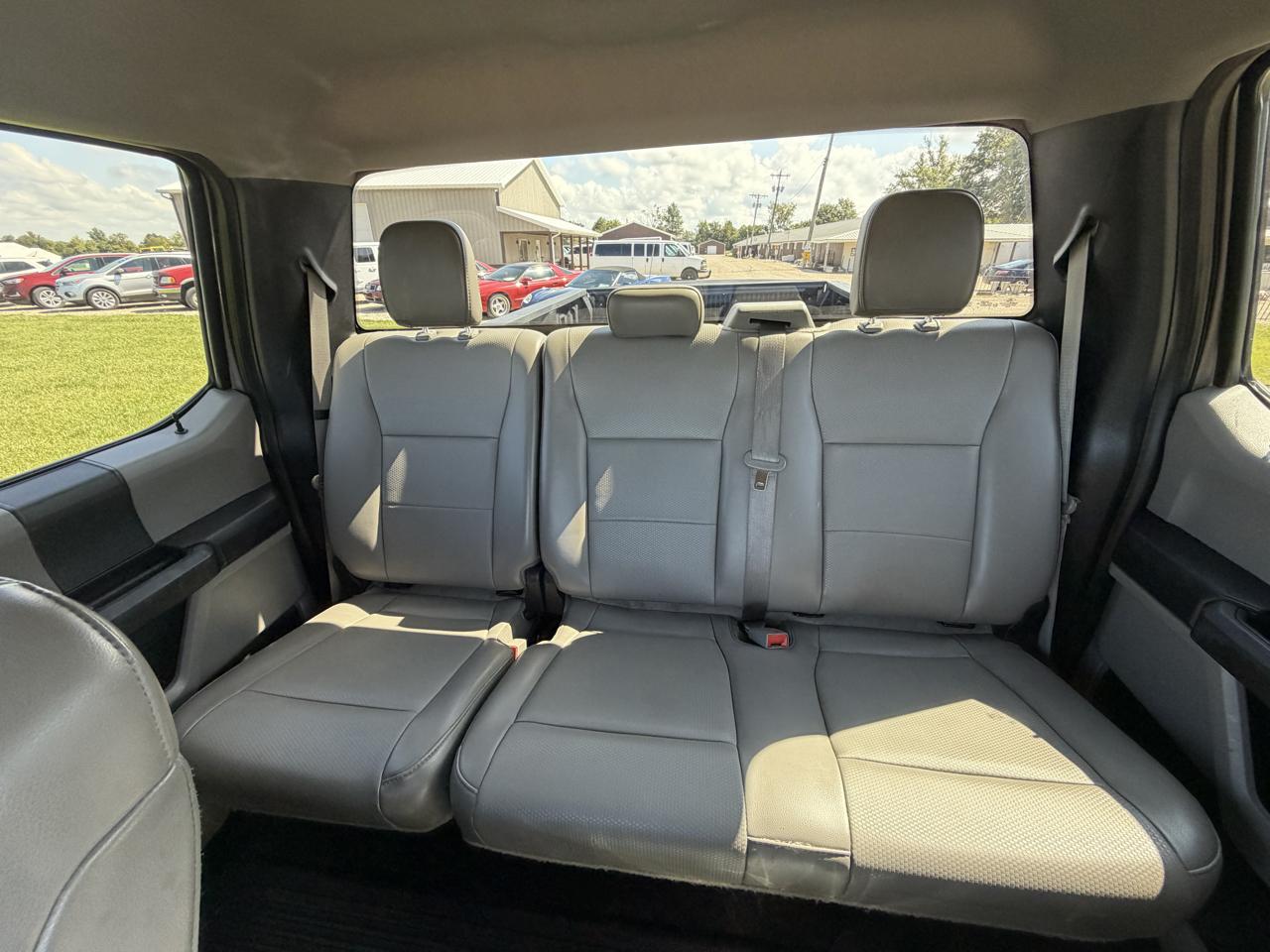Ford Super Duty F-250 SRW XL 4WD Crew Cab 8' Box 2019