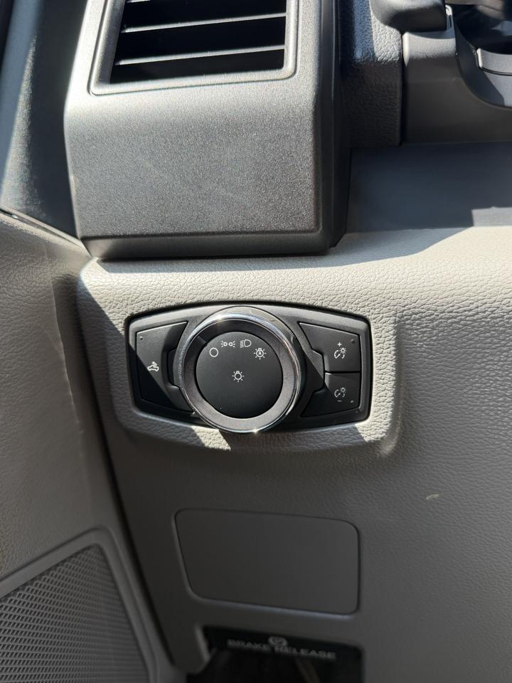 Ford Super Duty F-250 SRW XL 4WD Crew Cab 8' Box 2019
