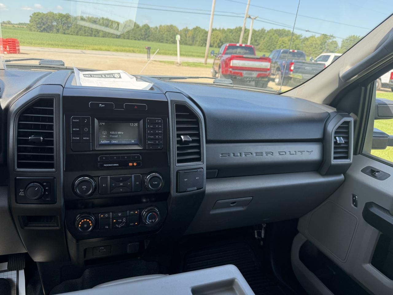 Ford Super Duty F-250 SRW XL 4WD Crew Cab 8' Box 2019