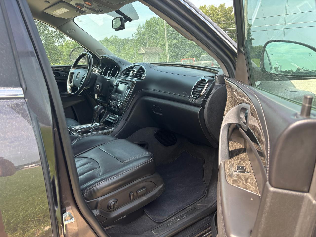 Buick Enclave AWD 4dr Leather 2013