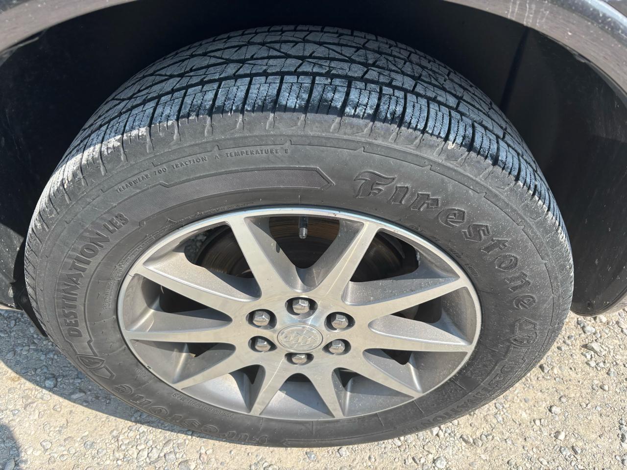 Buick Enclave AWD 4dr Leather 2013
