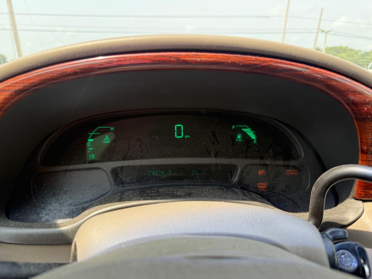 Cadillac DeVille 4dr Sdn 2002