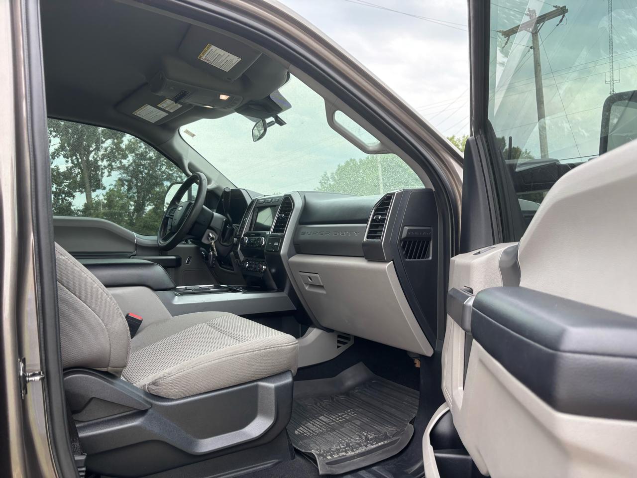 Ford Super Duty F-250 SRW XLT 4WD Crew Cab 6.75' Box 2020