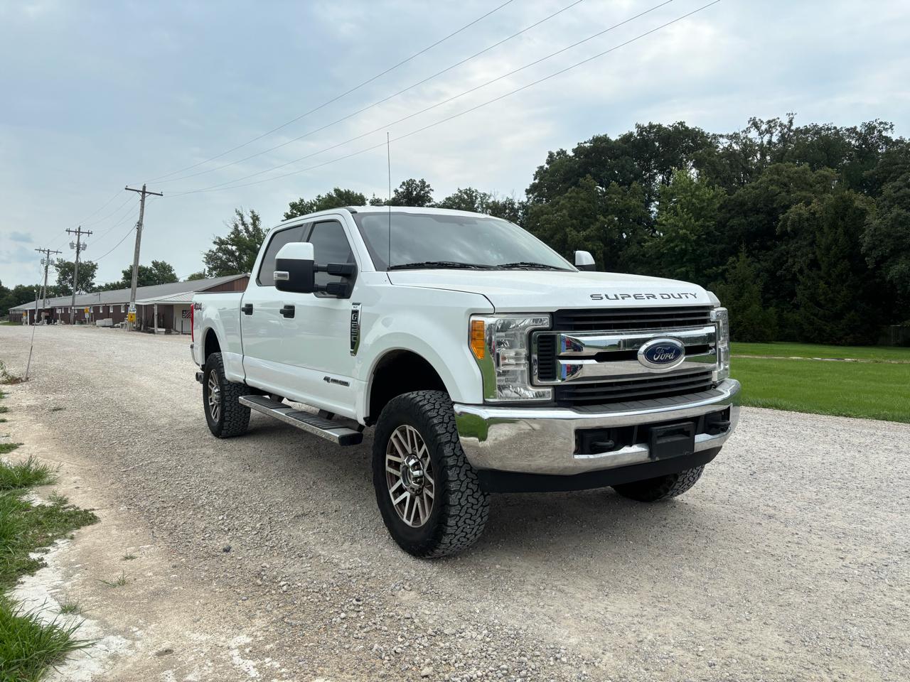 Ford Super Duty F-250 SRW 4WD Crew Cab 156" XLT 2017