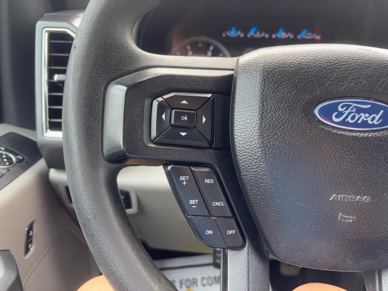 Ford Super Duty F-250 SRW 4WD Crew Cab 156" XLT 2017