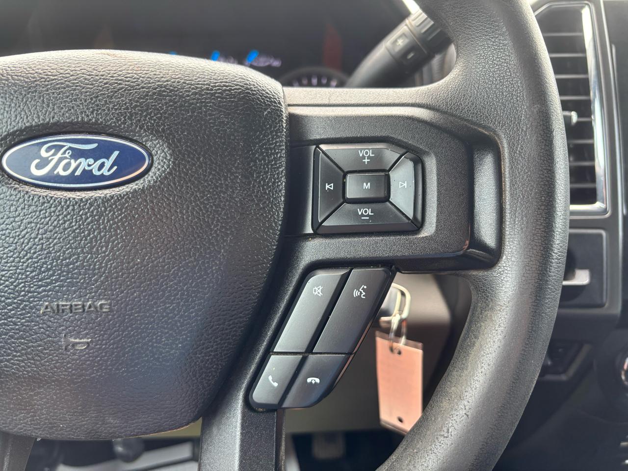 Ford Super Duty F-250 SRW 4WD Crew Cab 156" XLT 2017
