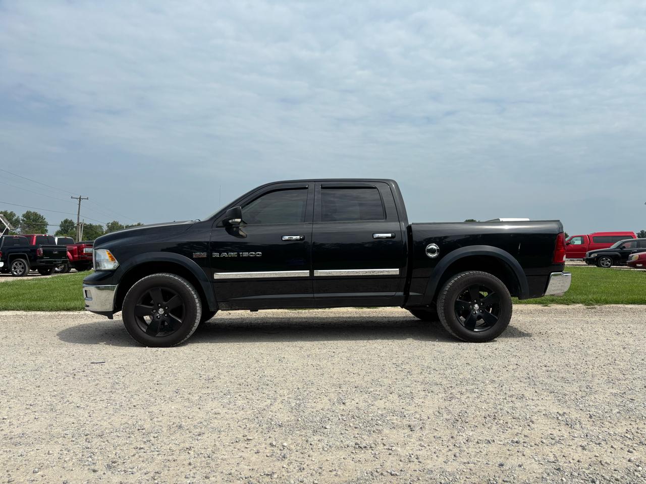 RAM 1500 4WD Crew Cab 140.5" Big Horn 2011