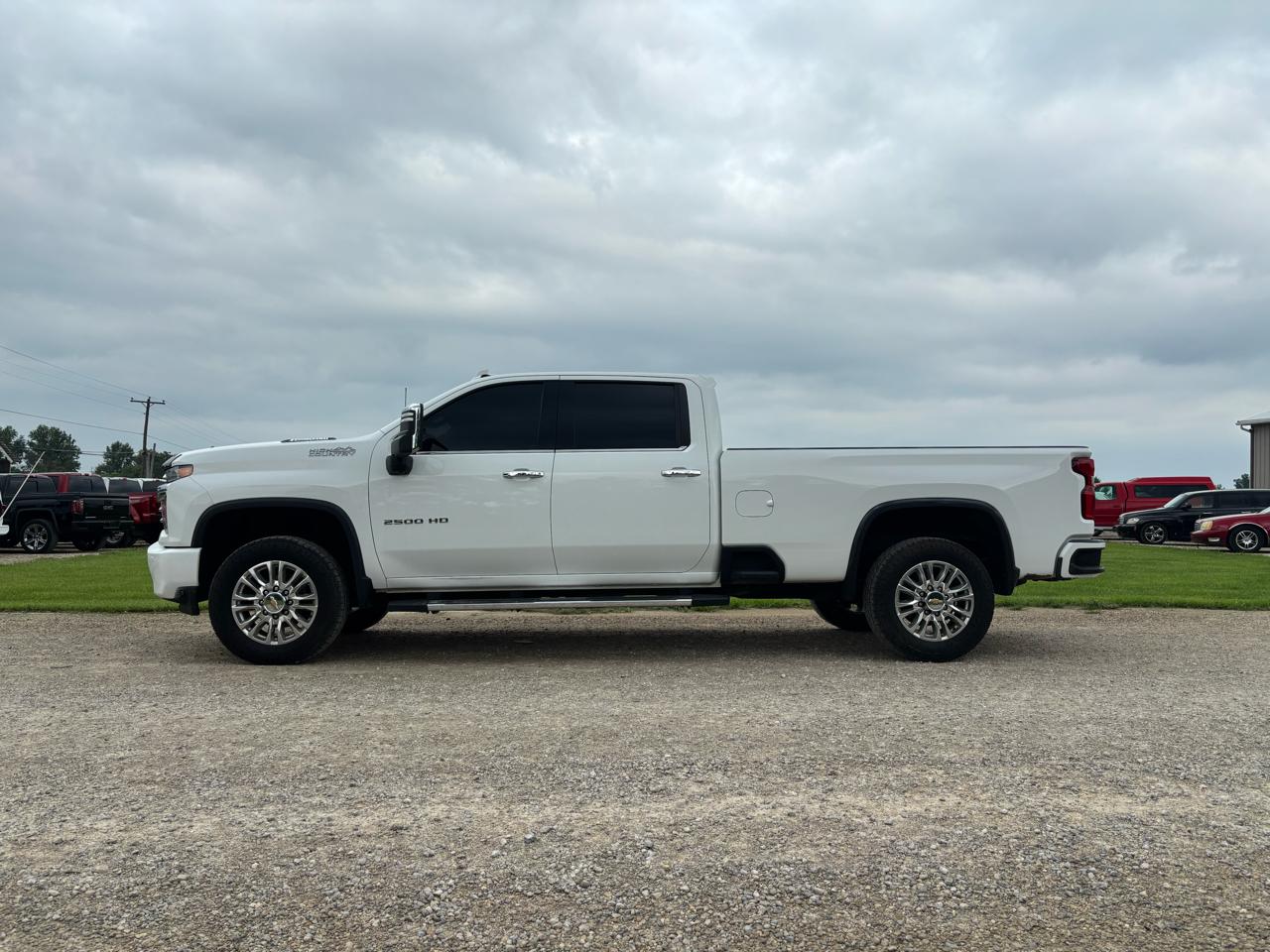 Chevrolet Silverado 2500HD 4WD Crew Cab 172" High Country 2022