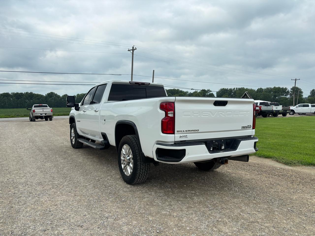 Chevrolet Silverado 2500HD 4WD Crew Cab 172" High Country 2022
