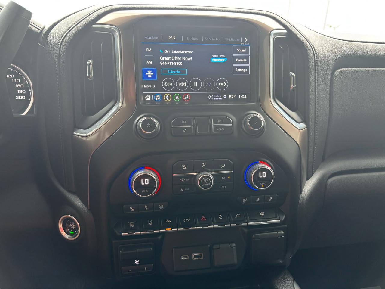 Chevrolet Silverado 2500HD 4WD Crew Cab 172" High Country 2022