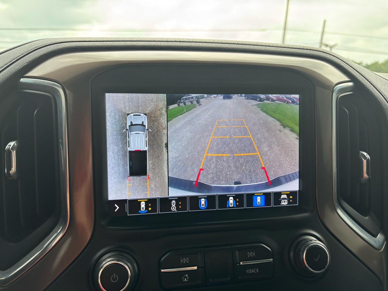 Chevrolet Silverado 2500HD 4WD Crew Cab 172" High Country 2022