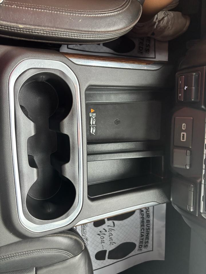 Chevrolet Silverado 2500HD 4WD Crew Cab 172" High Country 2022