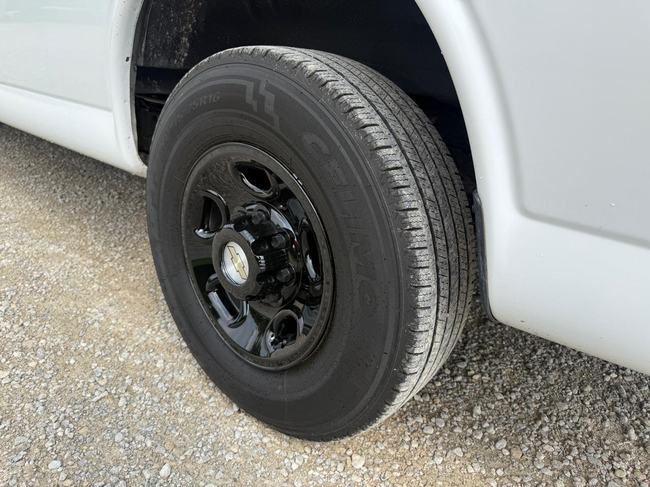 Chevrolet Express Passenger RWD 3500 155" LT 2021