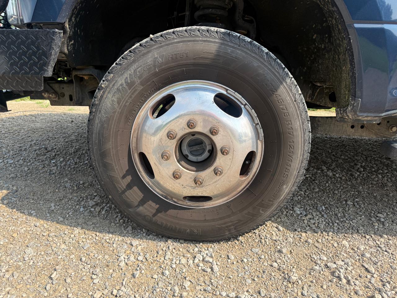 Ford Super Duty F-350 DRW 4WD Crew Cab 156" XL 2017
