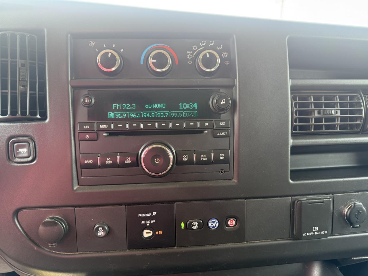 Chevrolet Express Passenger RWD 3500 155" LS 2019
