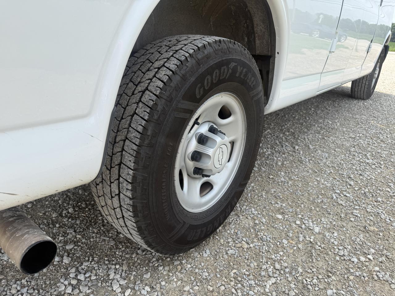 Chevrolet Express Passenger RWD 3500 155" LS 2019