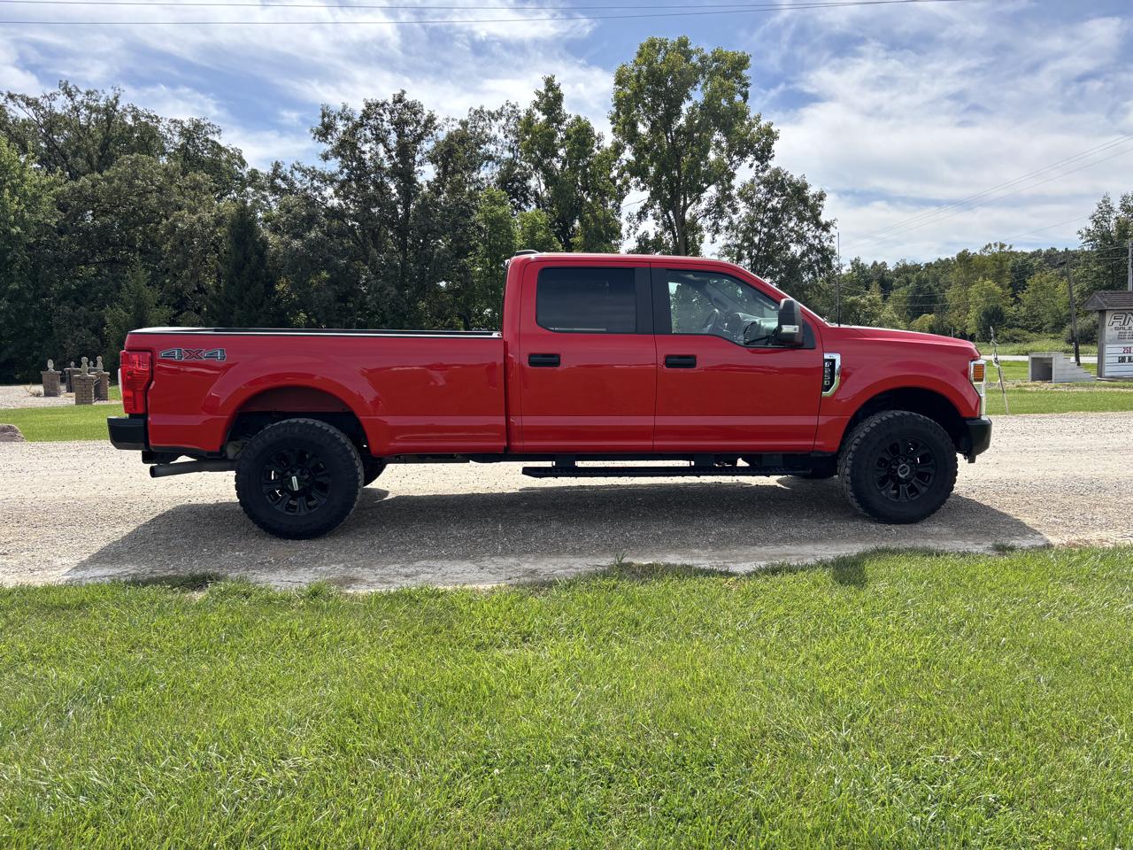 Ford Super Duty F-250 SRW 4WD Crew Cab 156" XL 2022