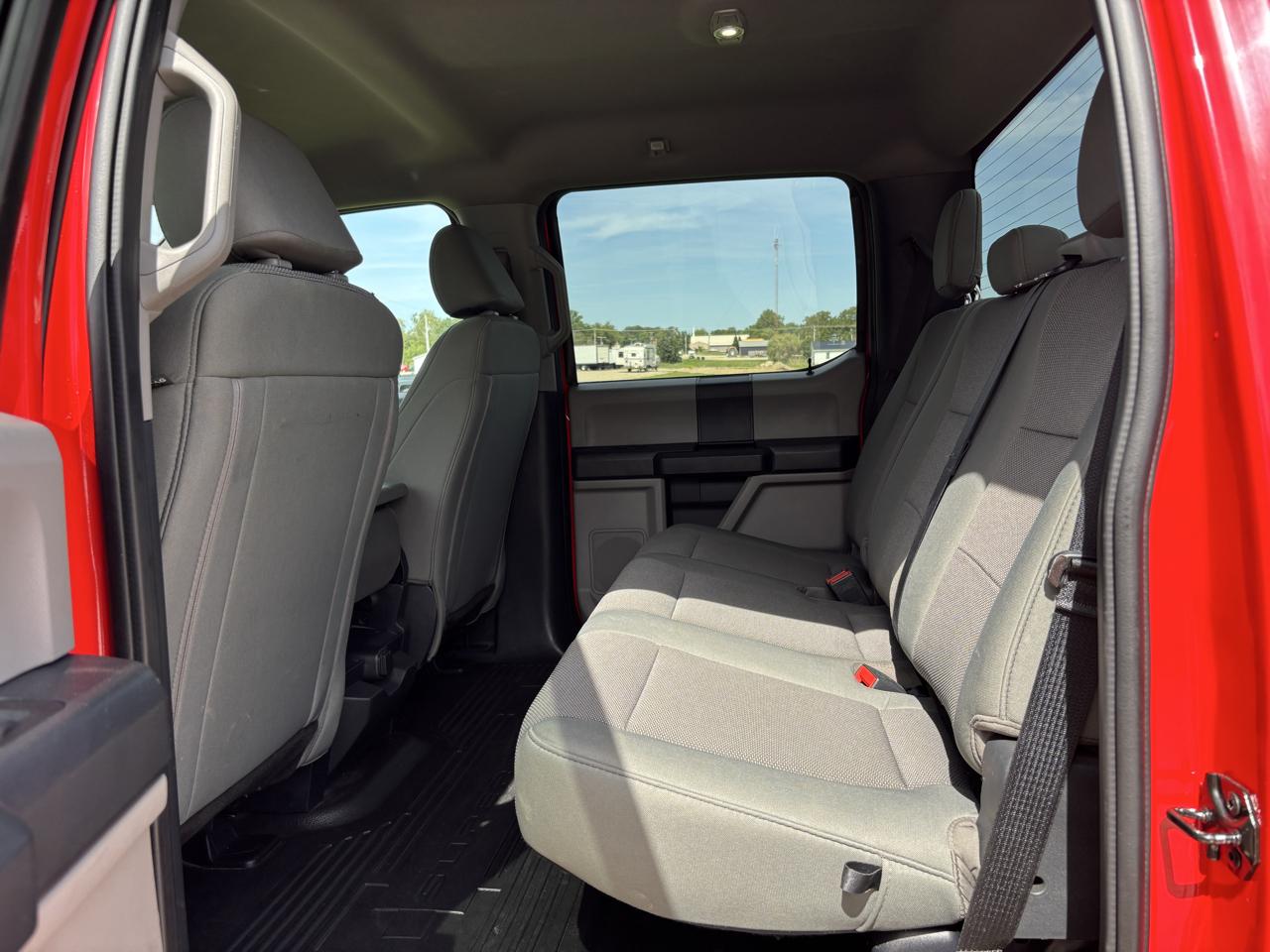 Ford Super Duty F-250 SRW 4WD Crew Cab 156" XL 2022