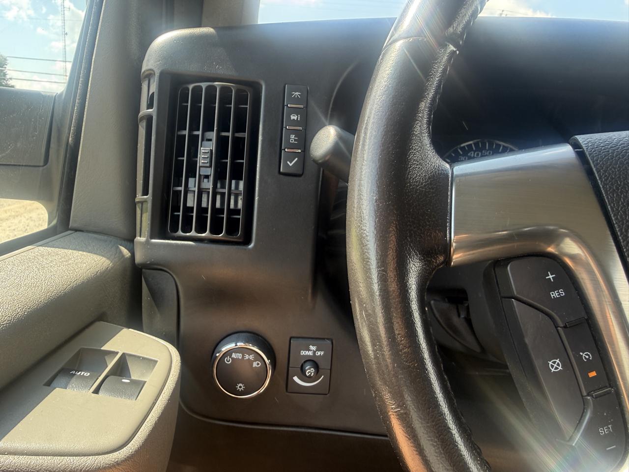 Chevrolet Express Passenger RWD 3500 155" LS 2019