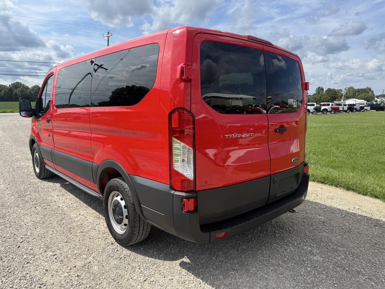 Ford Transit Passenger Wagon T-150 130" Low Roof XLT RWD 2020