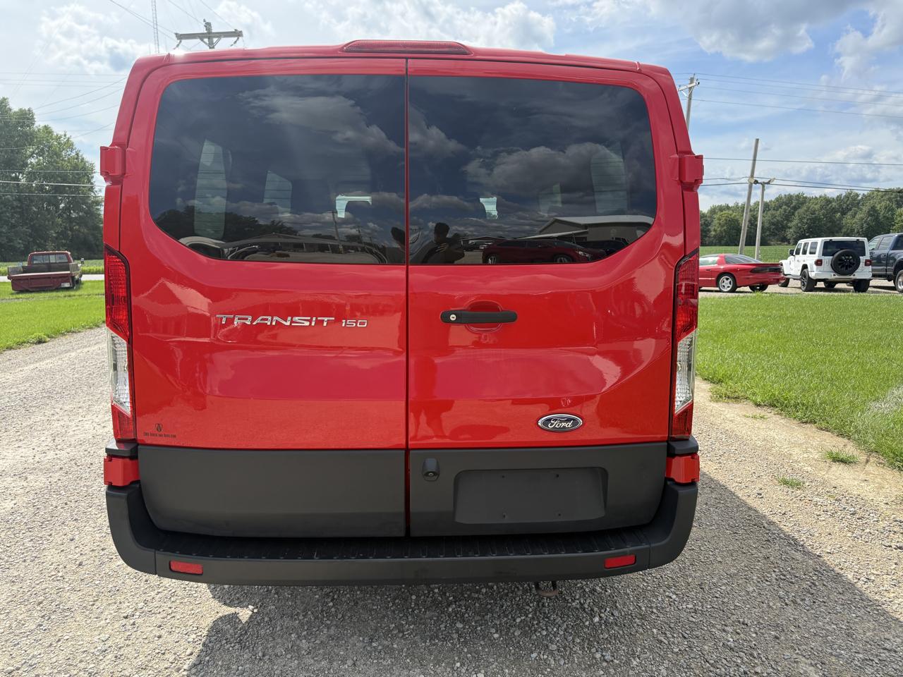 Ford Transit Passenger Wagon T-150 130" Low Roof XLT RWD 2020